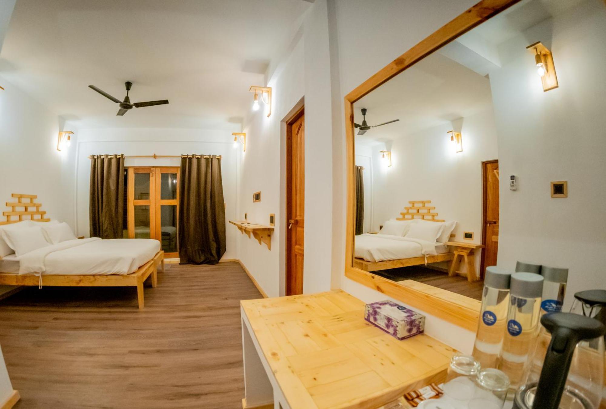 Manta Sea View Himandhoo Hotel Ngoại thất bức ảnh
