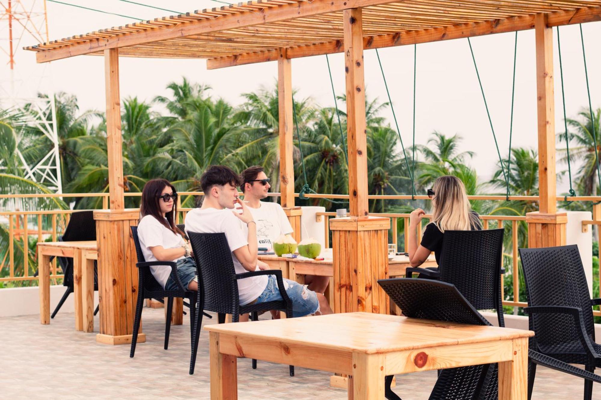 Manta Sea View Himandhoo Hotel Ngoại thất bức ảnh