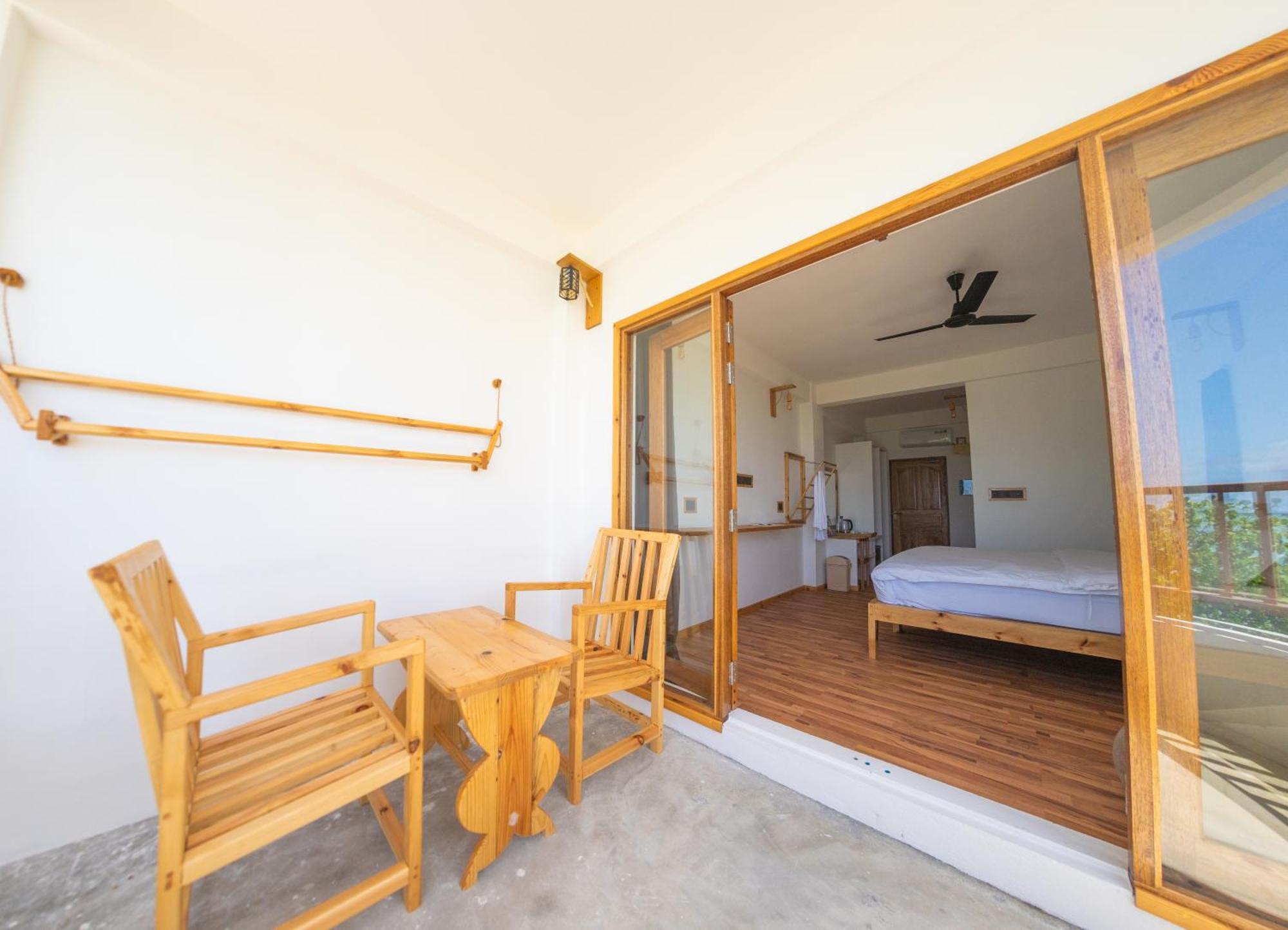 Manta Sea View Himandhoo Hotel Ngoại thất bức ảnh